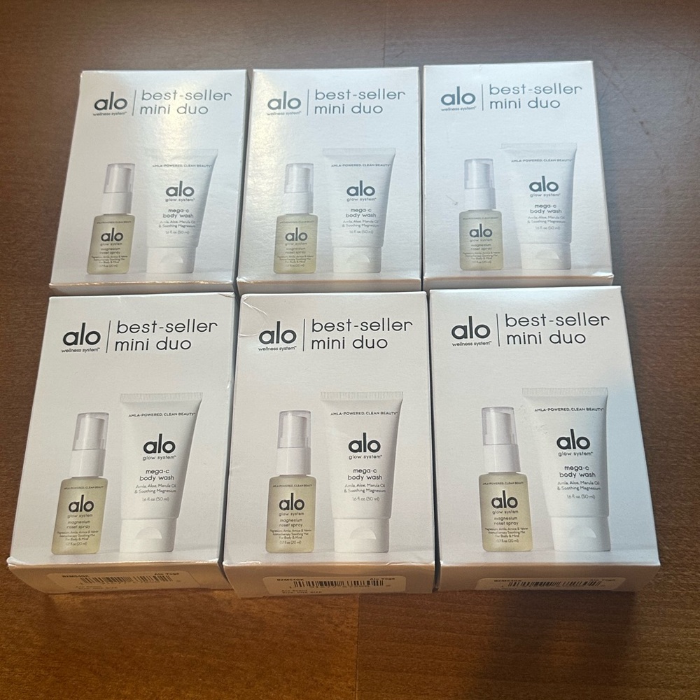 ALO Yoga Best-Seller Mini Duo Skincare Set - White and Cream